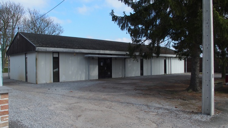 La salle des Bachères à Tamines extérieur 1