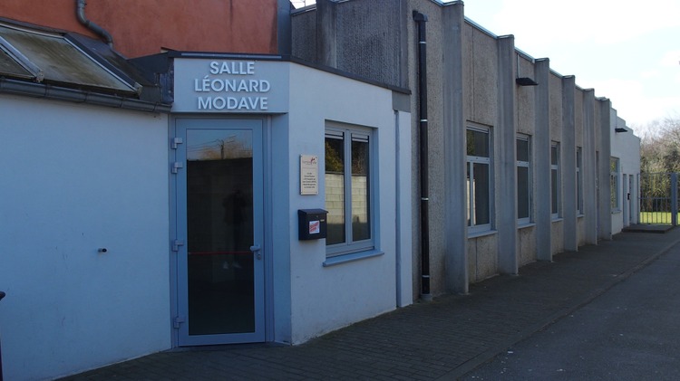 Devanture salle Modave